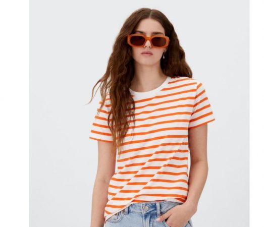 Stradivarius: el vestido corto que puedes combinar con lo que quieras 5 Moncloa camiseta stradivarius