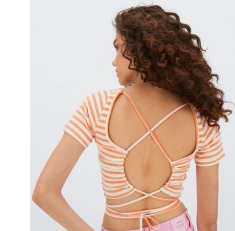 Stradivarius: el vestido corto que puedes combinar con lo que quieras 6 Moncloa camiseta stradivarius