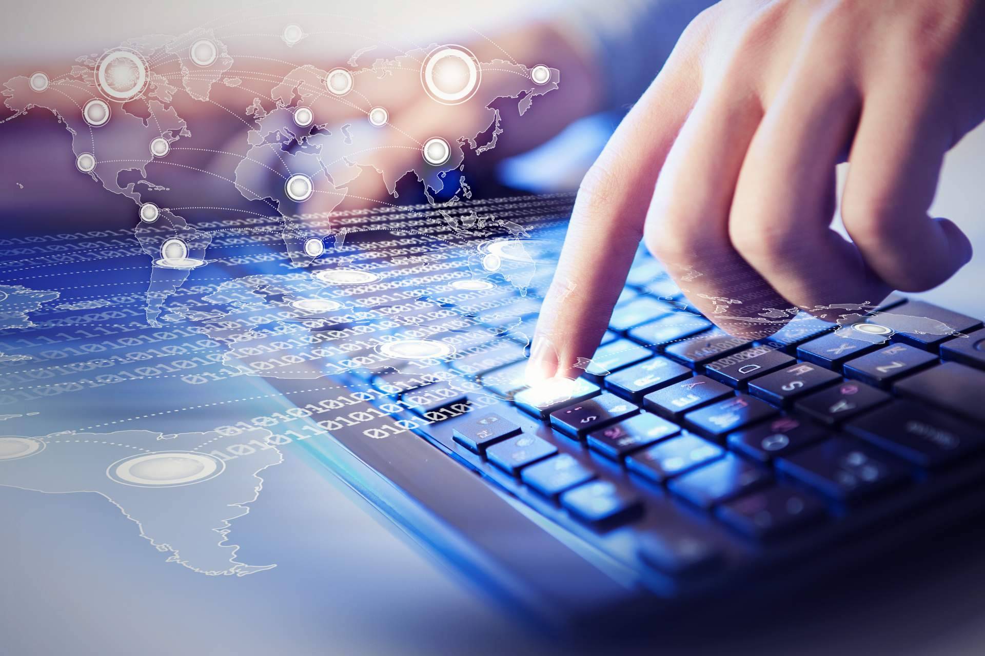 Programador/a web, entre los trabajos del futuro más demandados en España, por Wetopi