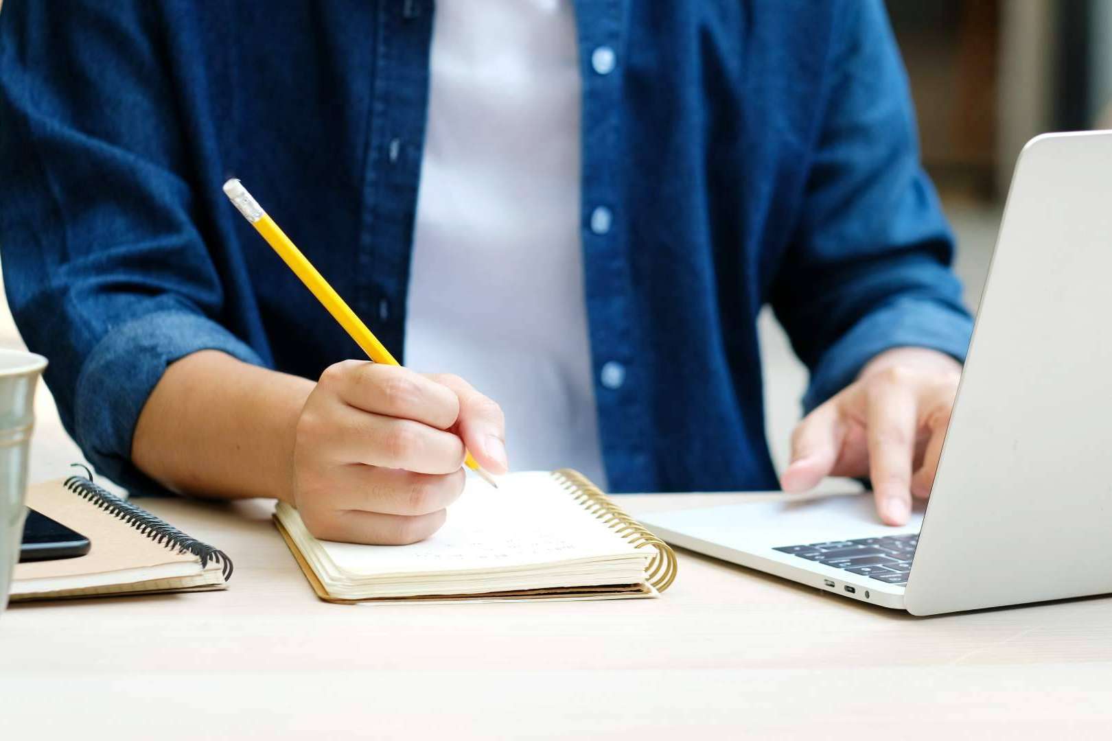 Preparación de oposiciones de hacienda, Varbel Formación y su método DSC