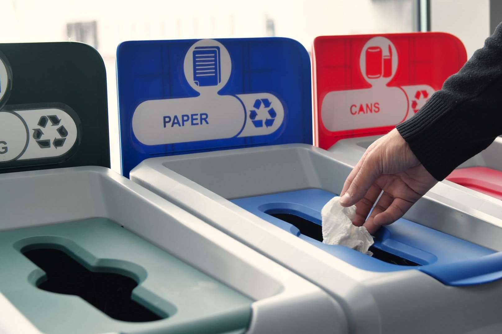 La empresa experta Dataeraser ofrece un servicio de reciclaje de papel o documentos no confidenciales