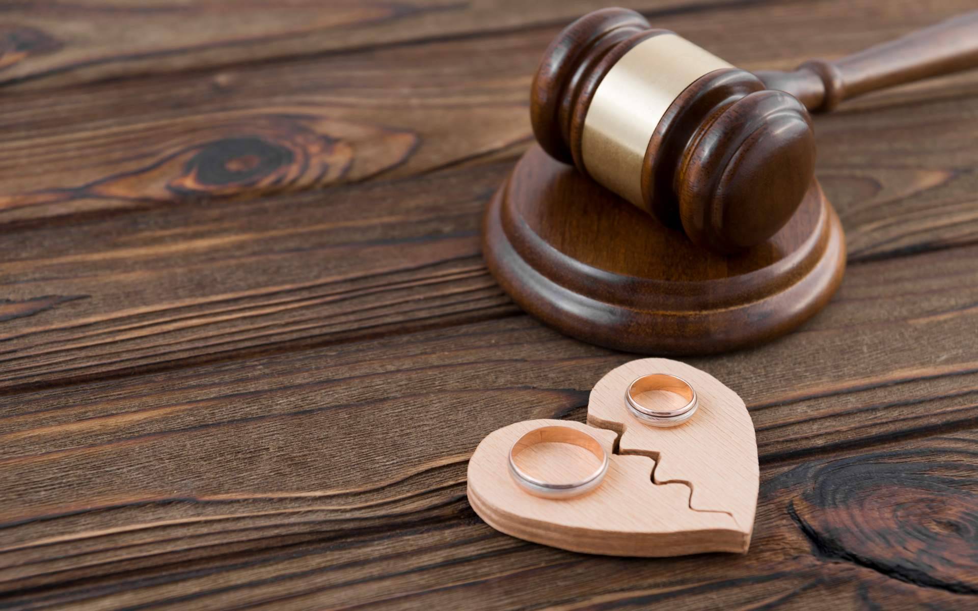 Información sobre pensión de alimentos y gastos extraordinarios, por Divorcioscatalunya.com