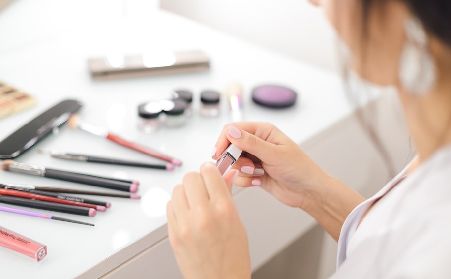 Primor, Druni y Amazon ganan clientes: el sector de la belleza se quita la mascarilla