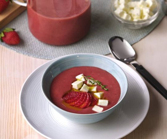Este gazpacho de fresas está mucho más rico que el tradicional 1 Merca2.es 0abbf6fb 4789 414d bfa4 815028ceb3e4 Merca2.es