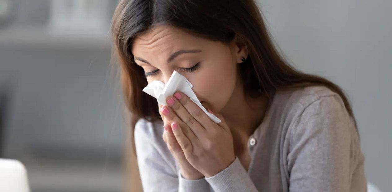 Evita el picor de ojos y los estornudos de la alergia con estos trucos