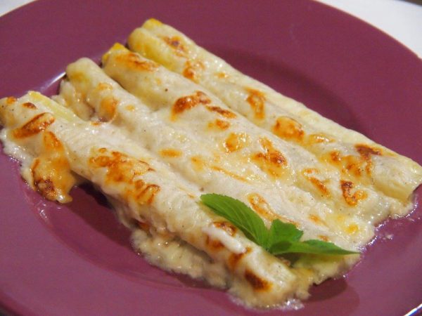 Esparragos blancos rellenos y gratinados5 Merca2.es