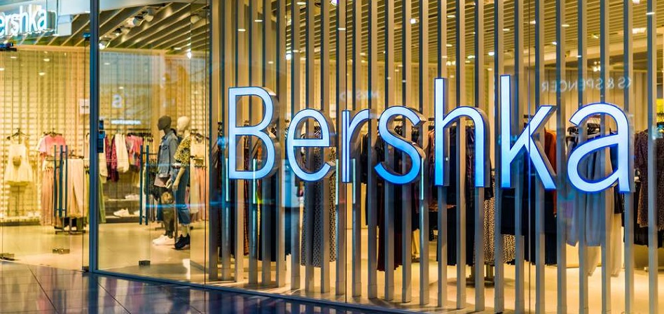 El top asimétrico de Bershka para los días más veraniegos