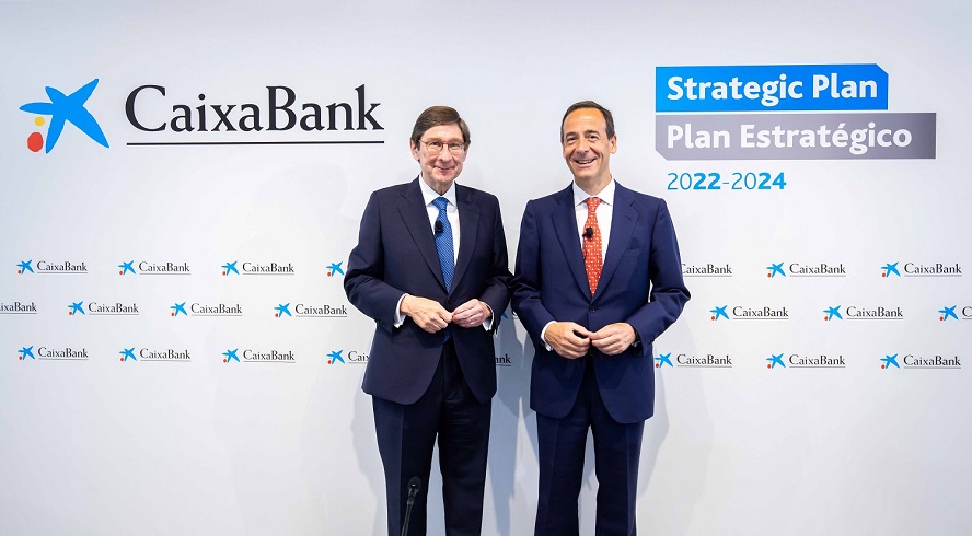 Caixabank se impone en la calle a Banco Santander y BBVA por su apuesta española