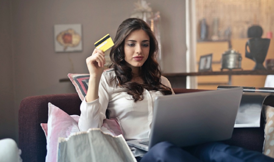 Casi el ochenta por ciento de los compradores online españoles elige los portales multimarca