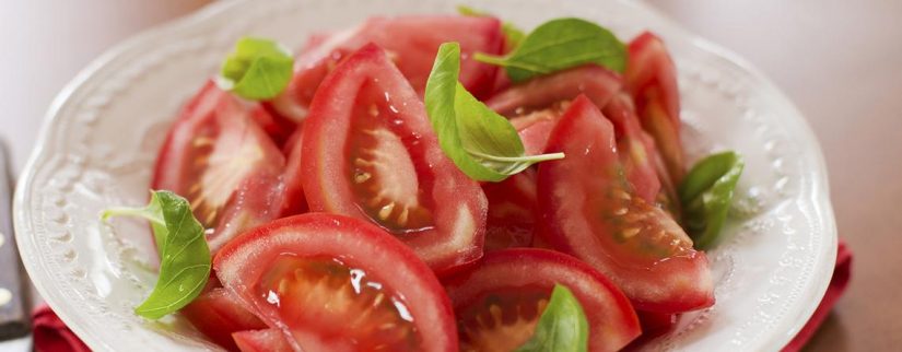 ensalada de tomates con albahaca w1140 Merca2.es