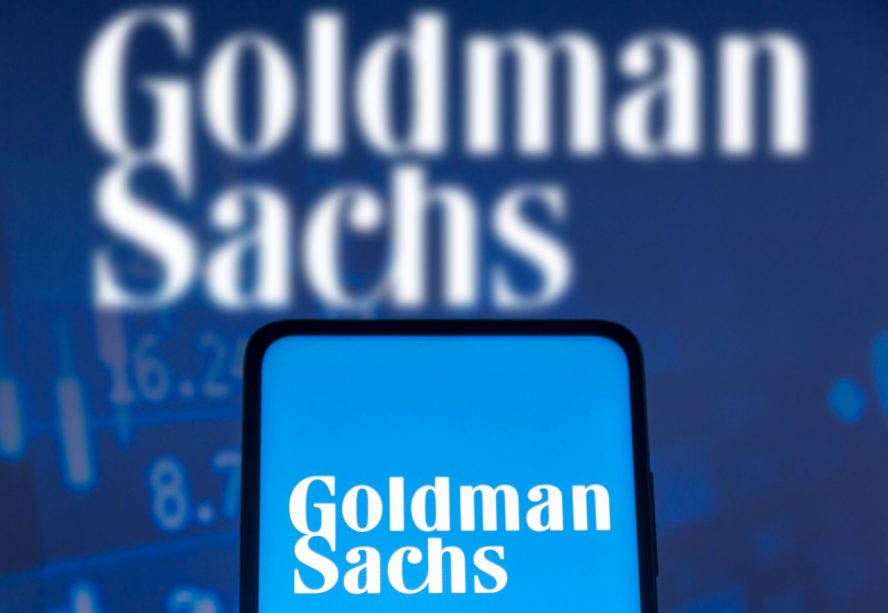 Luz verde desde Bruselas: Goldman Sachs se hace con el control del Grupo Crystal
