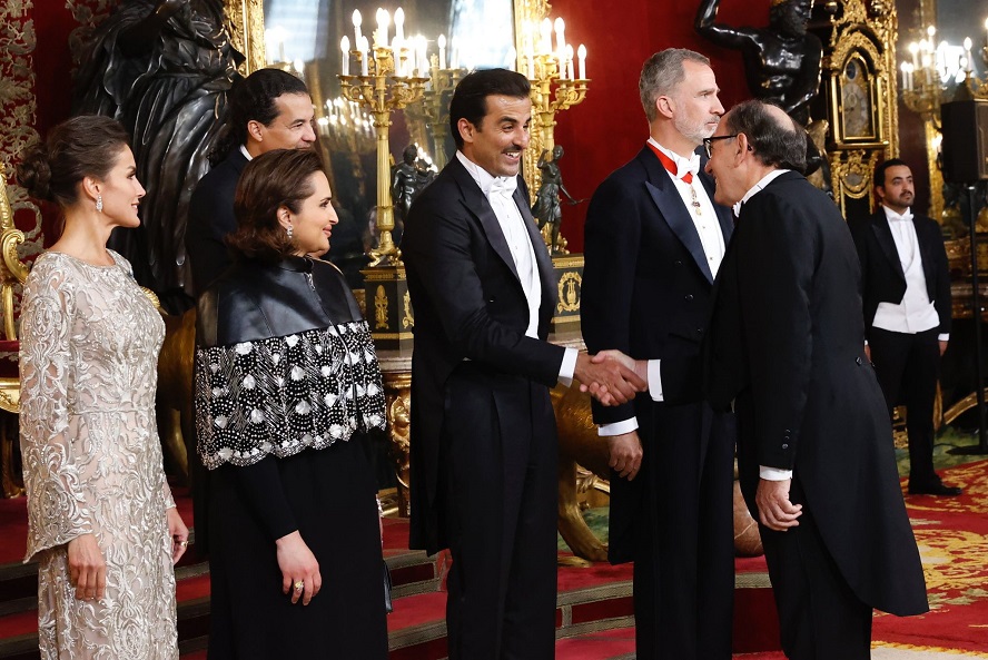 Galán gana fuerza ante el Gobierno por su influencia sobre el emir de Qatar