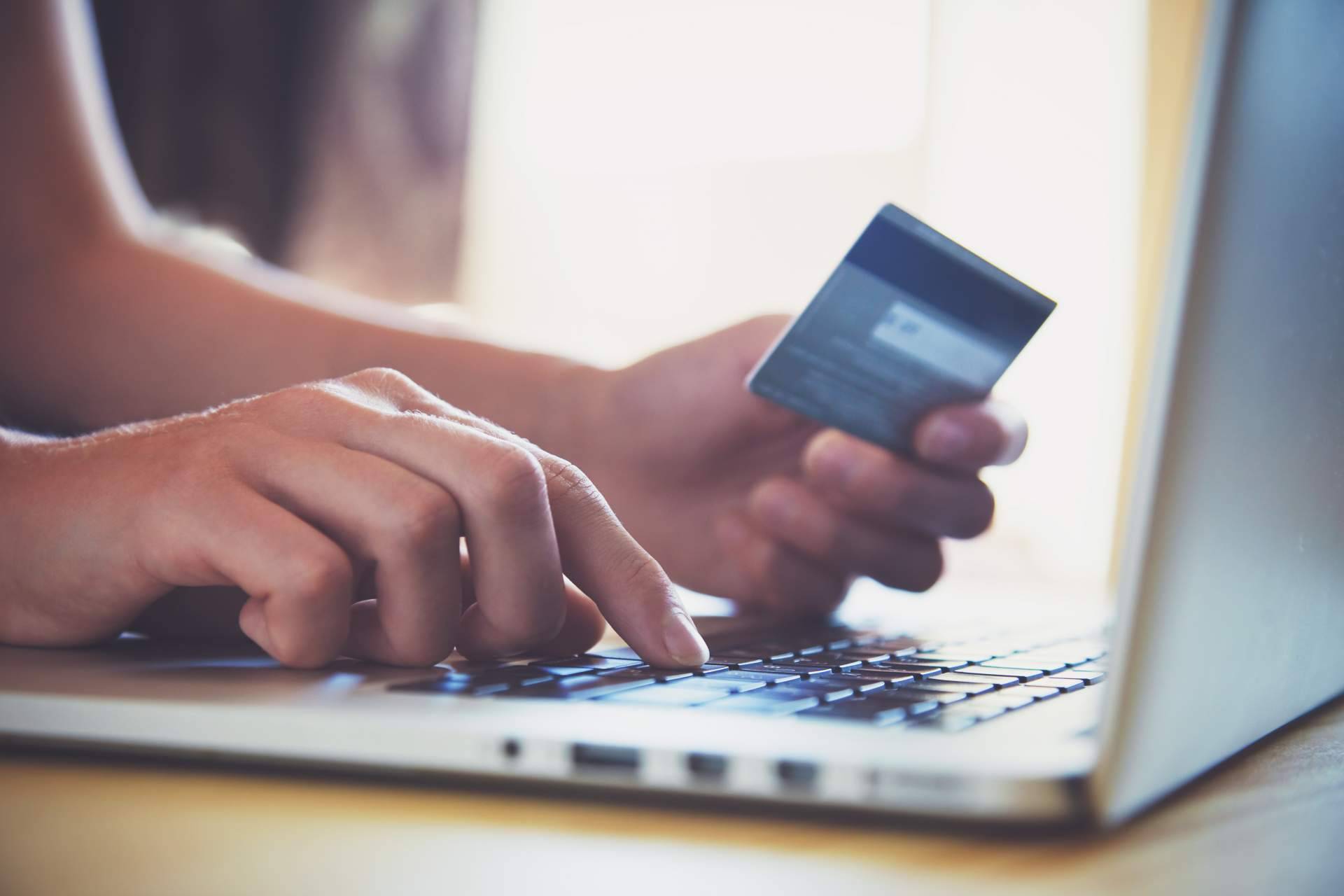 ¿Cómo se consigue un crédito online en el comparador de Crediman?