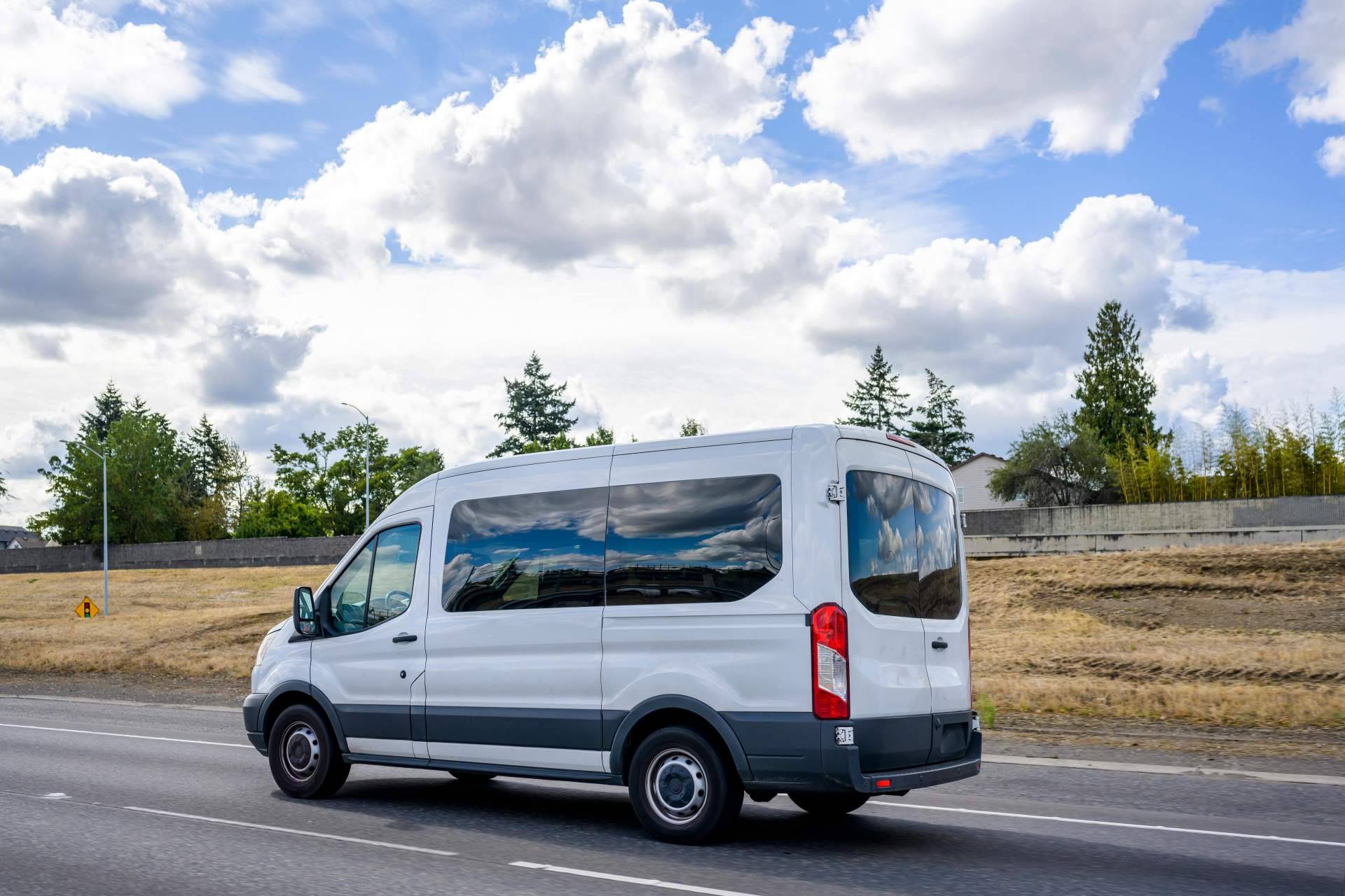 Para todo tipo de transportes, Baie-Car fabrica ventanas a medida