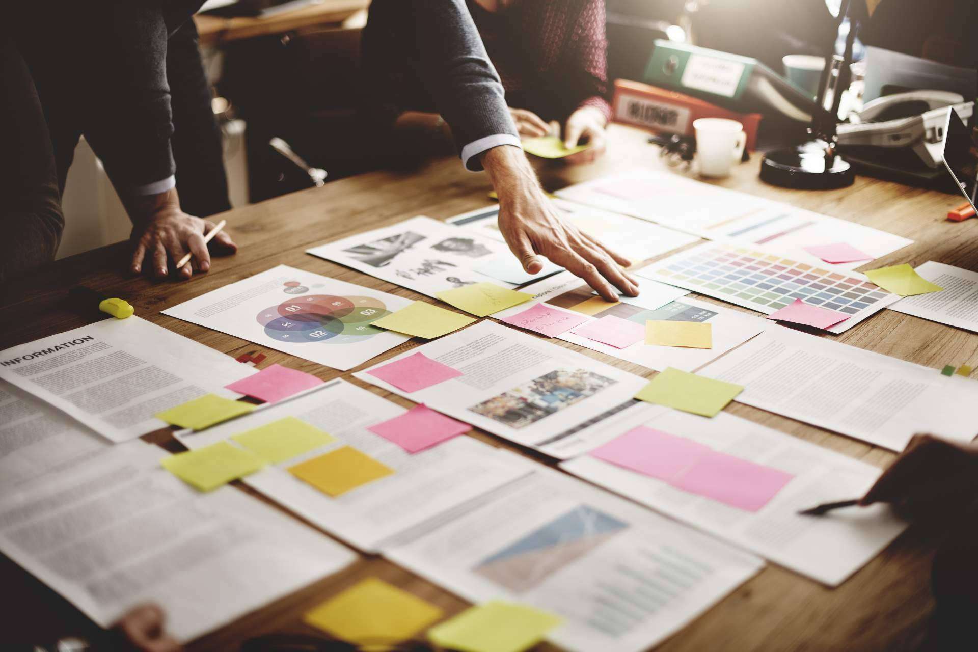 Destaca explica cuáles son los modelos de negocios digitales más utilizados