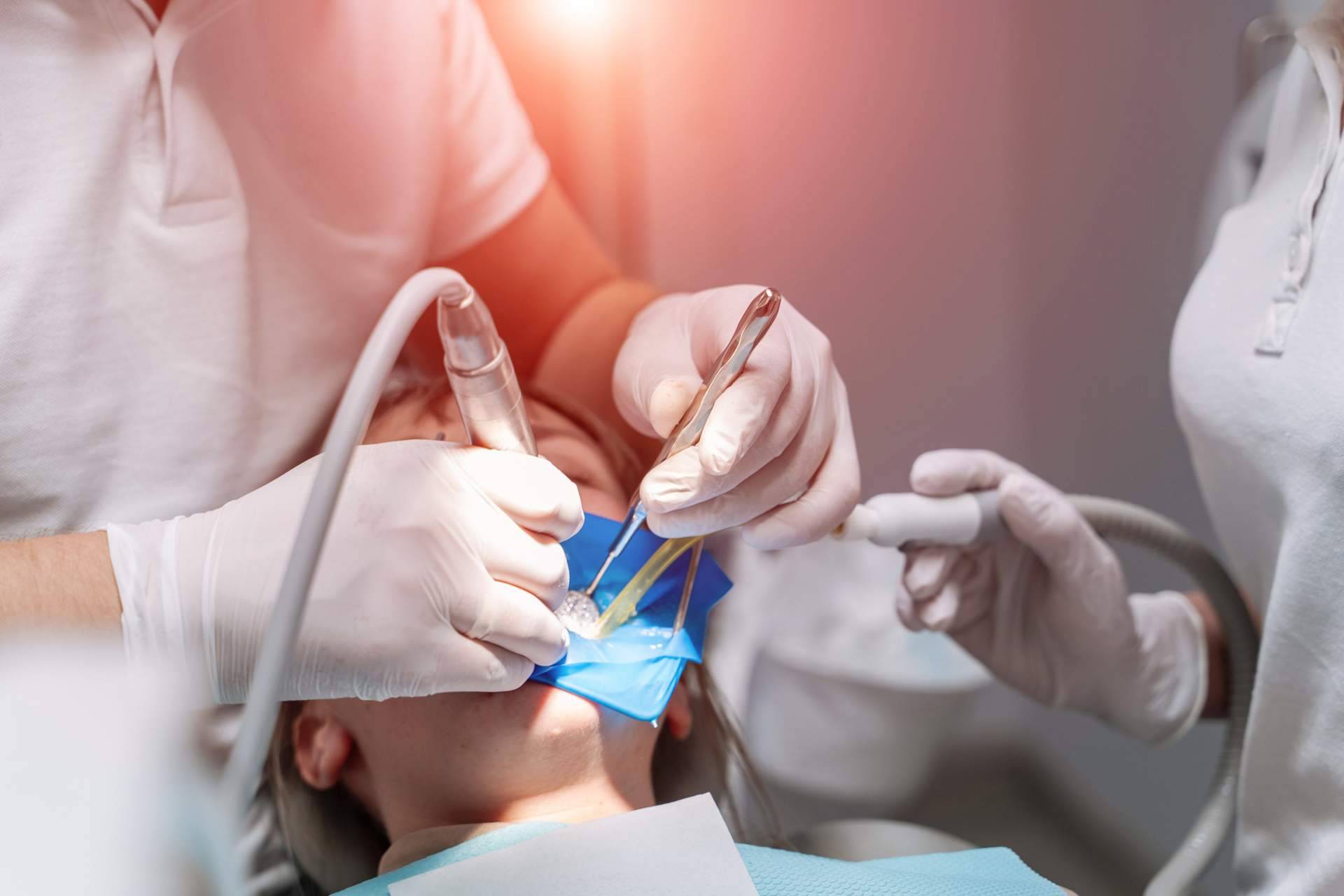 La tecnología más avanzada, presente en los tratamientos odontológicos de Dra. Saylin García