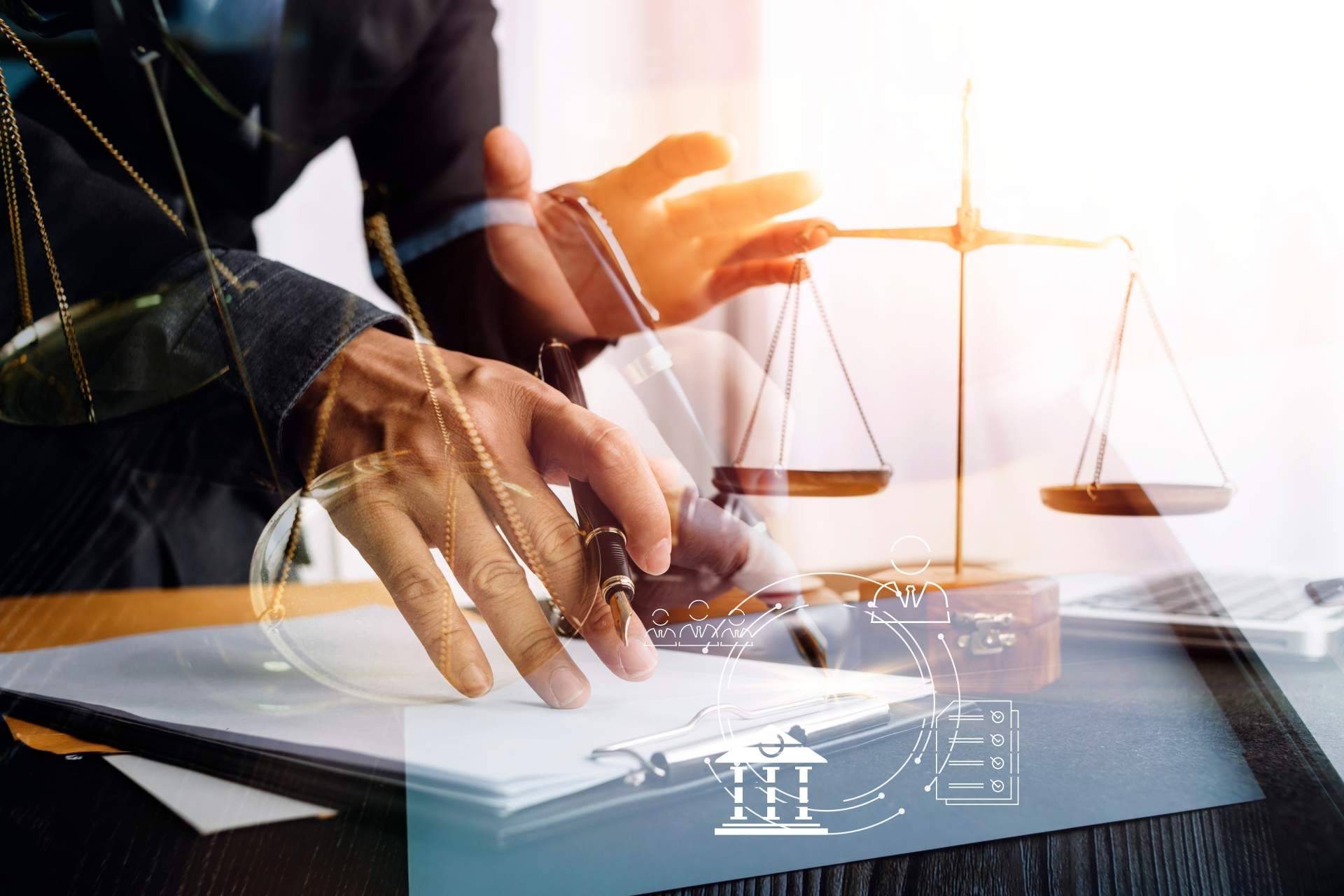 Los expertos del despacho de abogados Romero en derecho laboral, urbanismo y extranjería