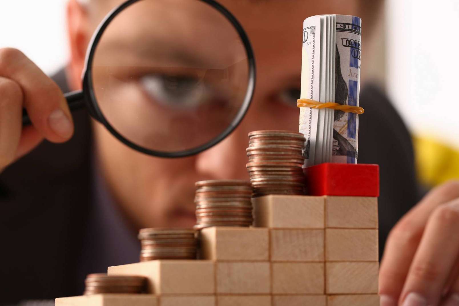La usura de los créditos o tarjetas revolving y de los micropréstamos, según iMorosity