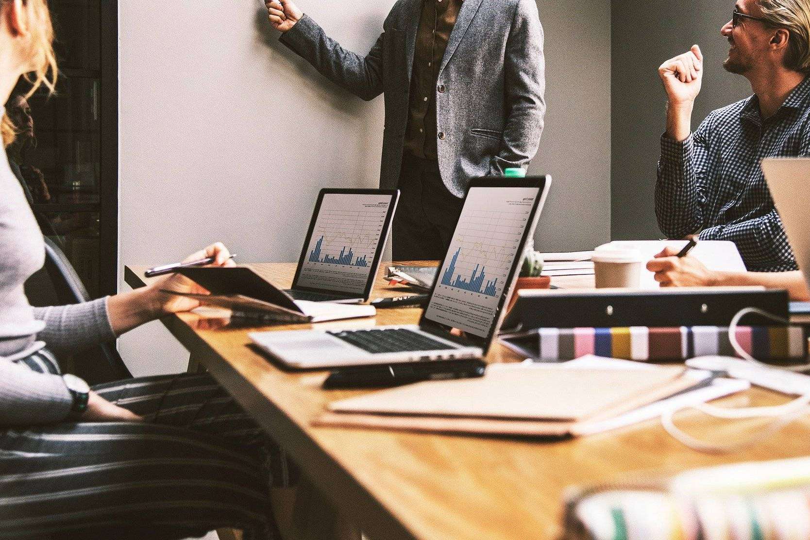 Los servicios de CustomerTop para mejorar la productividad de los equipos comerciales