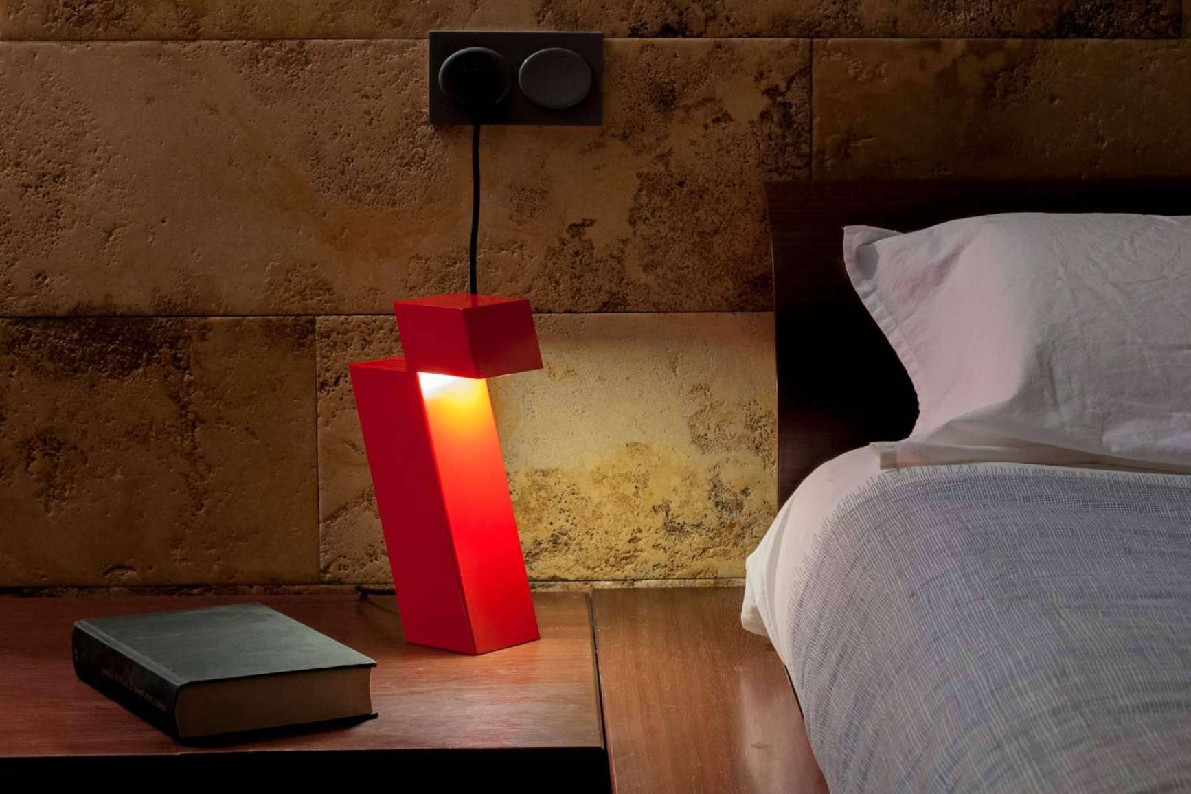 Productos de iluminación artesanal minimalista de la mano de Falsa Escuadra