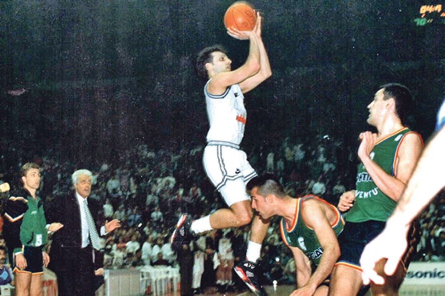 Anatomía de un instante: 30 años del triple de Djordjevic que fulminó al Montigalá Joventut