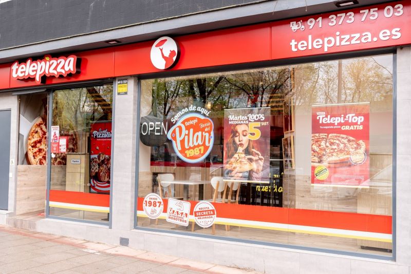 Telepizza relanza su marca y mejora su icónica receta en la que “el secreto está en la masa”