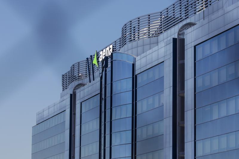Aena adjudica a Indra el desarrollo de servicios de tecnología en su sede de Madrid por 17,53 M€