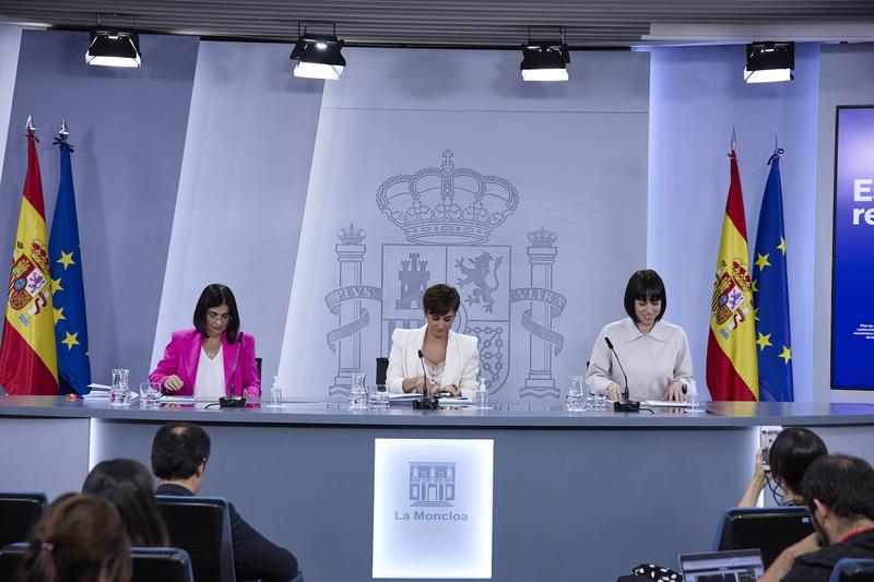 El precio de la electricidad sube en el primer día del tope al gas