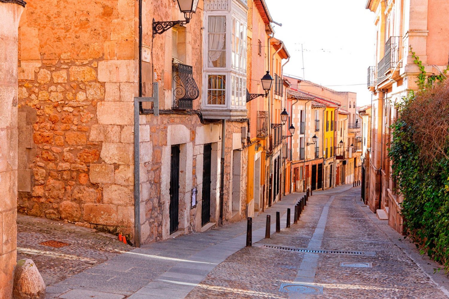 Diez pueblos bonitos que puedes visitar si vas por la A-1