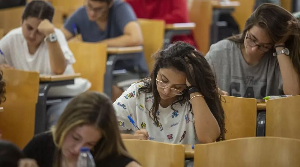 Las carreras preferidas por los alumnos con más nota en Selectividad