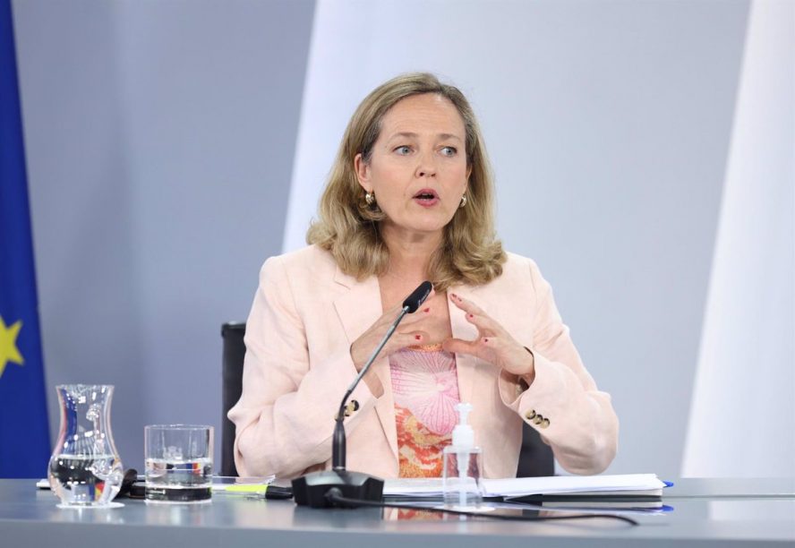 El Gobierno tiende puentes y destaca el diálogo «constructivo» con la banca
