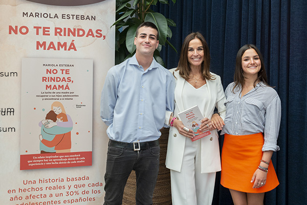 No te rindas, mamá: un libro sobre la lucha de una madre por ayudar a sus hijos adolescentes￼