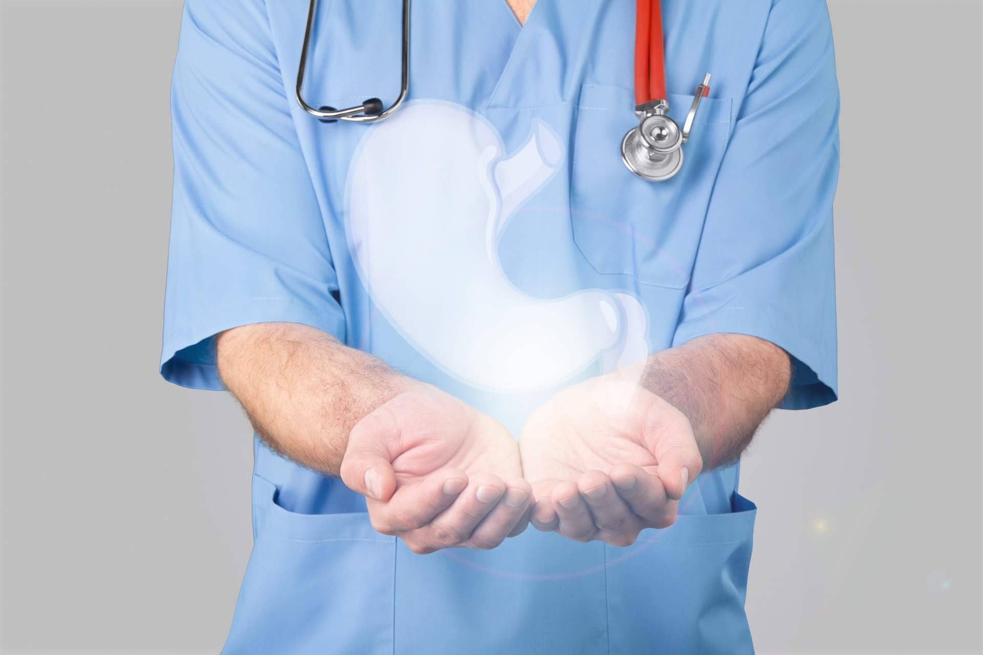 Aplicarse la gastrectomía vertical o manga gástrica de la mano de doctor Enrique Mena Del Río