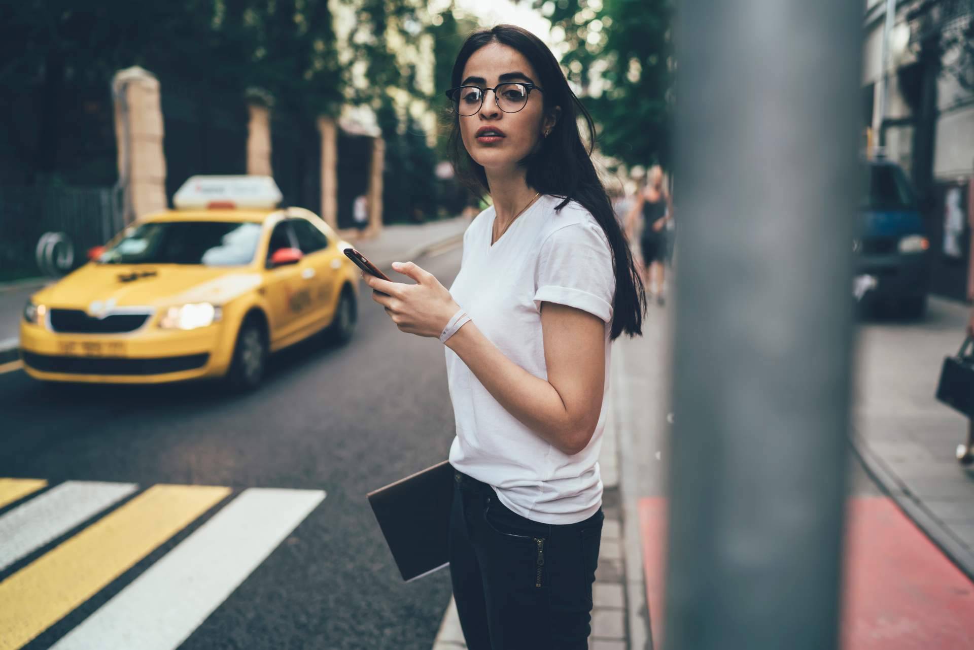 Las ventajas de coger un taxi en Barcelona en verano, con Yeck