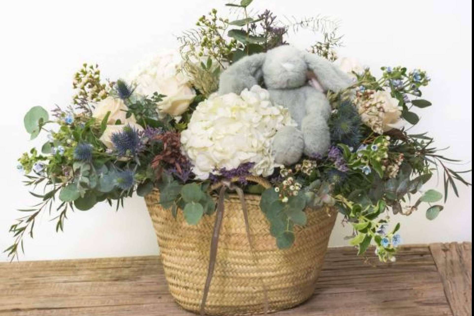 El servicio de Amborella para enviar flores para nacimientos