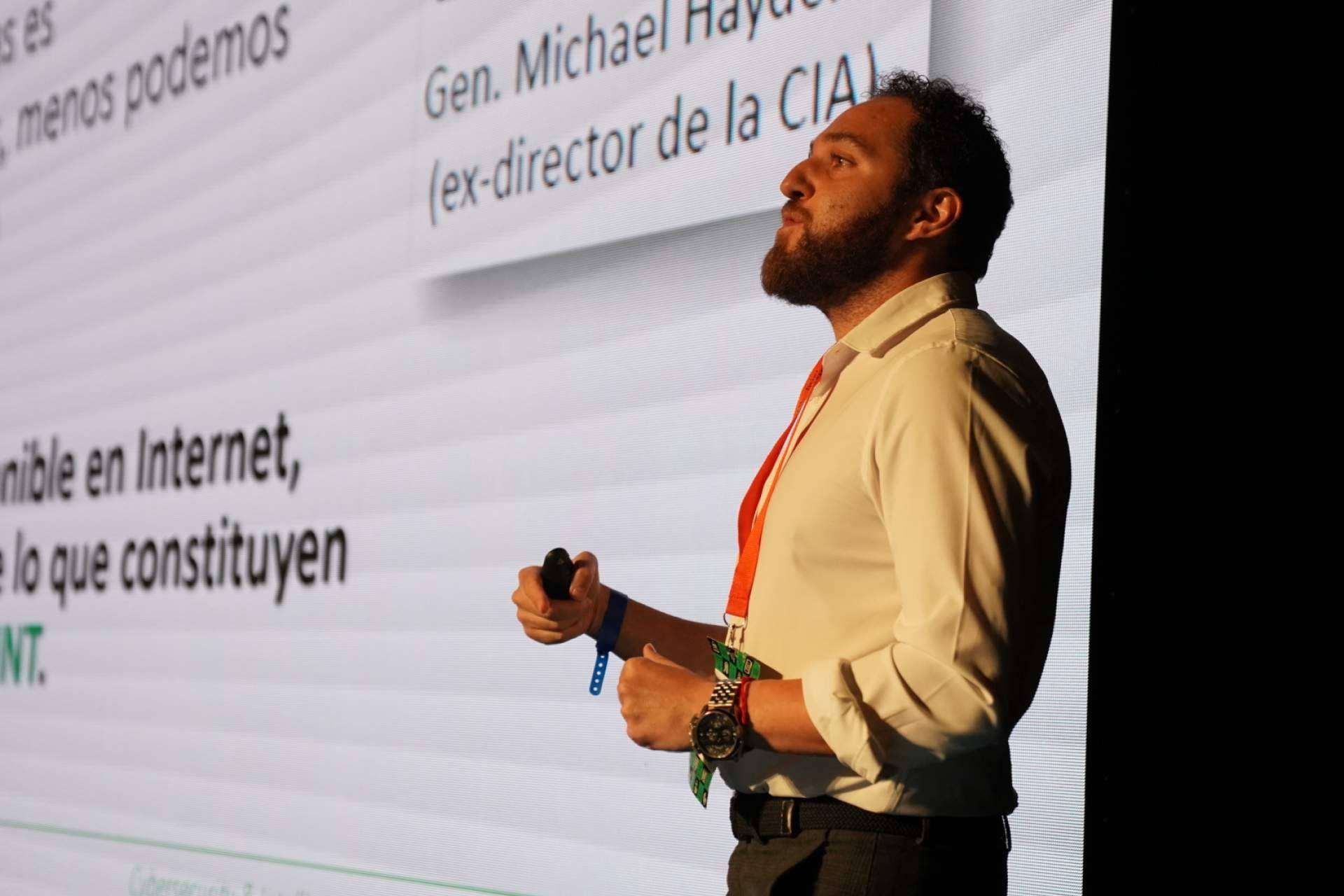 Mikel Rufián proporciona sistemas de ciberseguridad y contrainteligencia en casos de espionaje cibernético