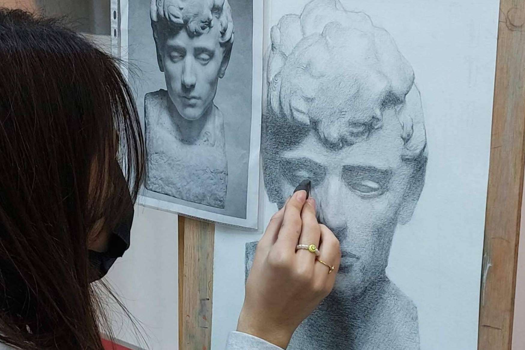 Estudio Ilógico ofrece cursos de verano para todas las edades de pintura y dibujo
