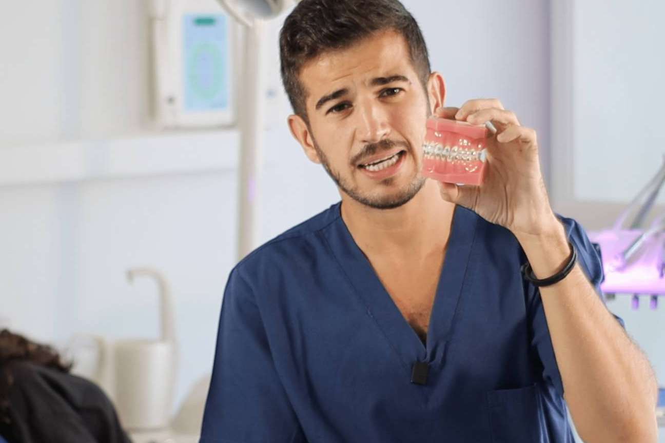 Dental Ever es un centro especializado en ortodoncia infantil que destaca por la calidad humana y profesional de sus odontólogos