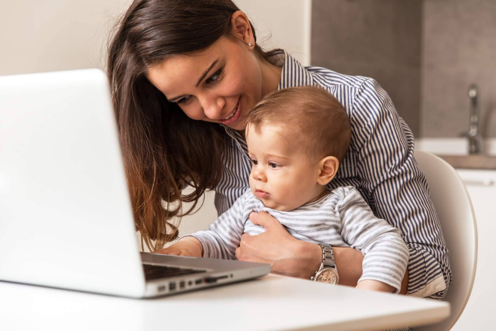 Cuál es la normativa que ampara a los menores ante las redes sociales, con Divorcioscatalunya.com