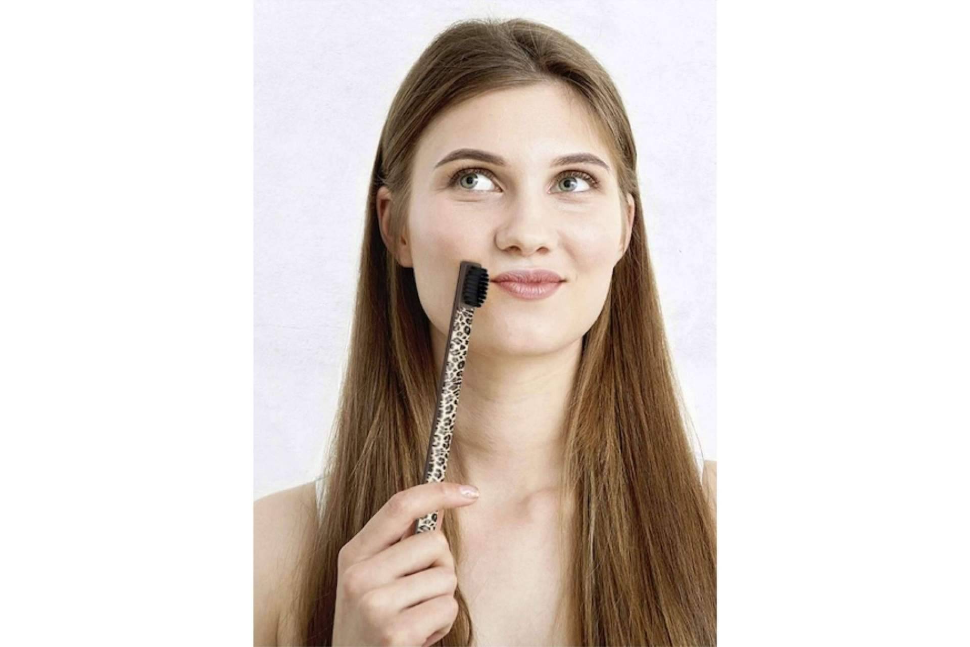 MyOwn permite obsequiar cepillos de dientes como regalo de empresa original
