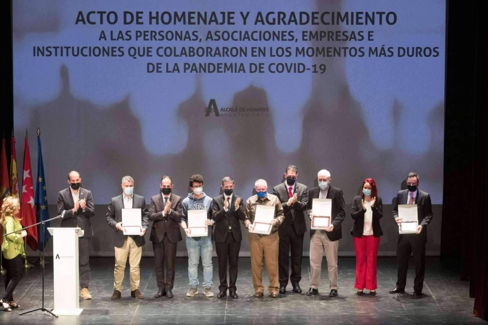 Joaquín Molpeceres Sánchez asistió al acto de homenaje del Ayuntamiento de Alcalá de Henares