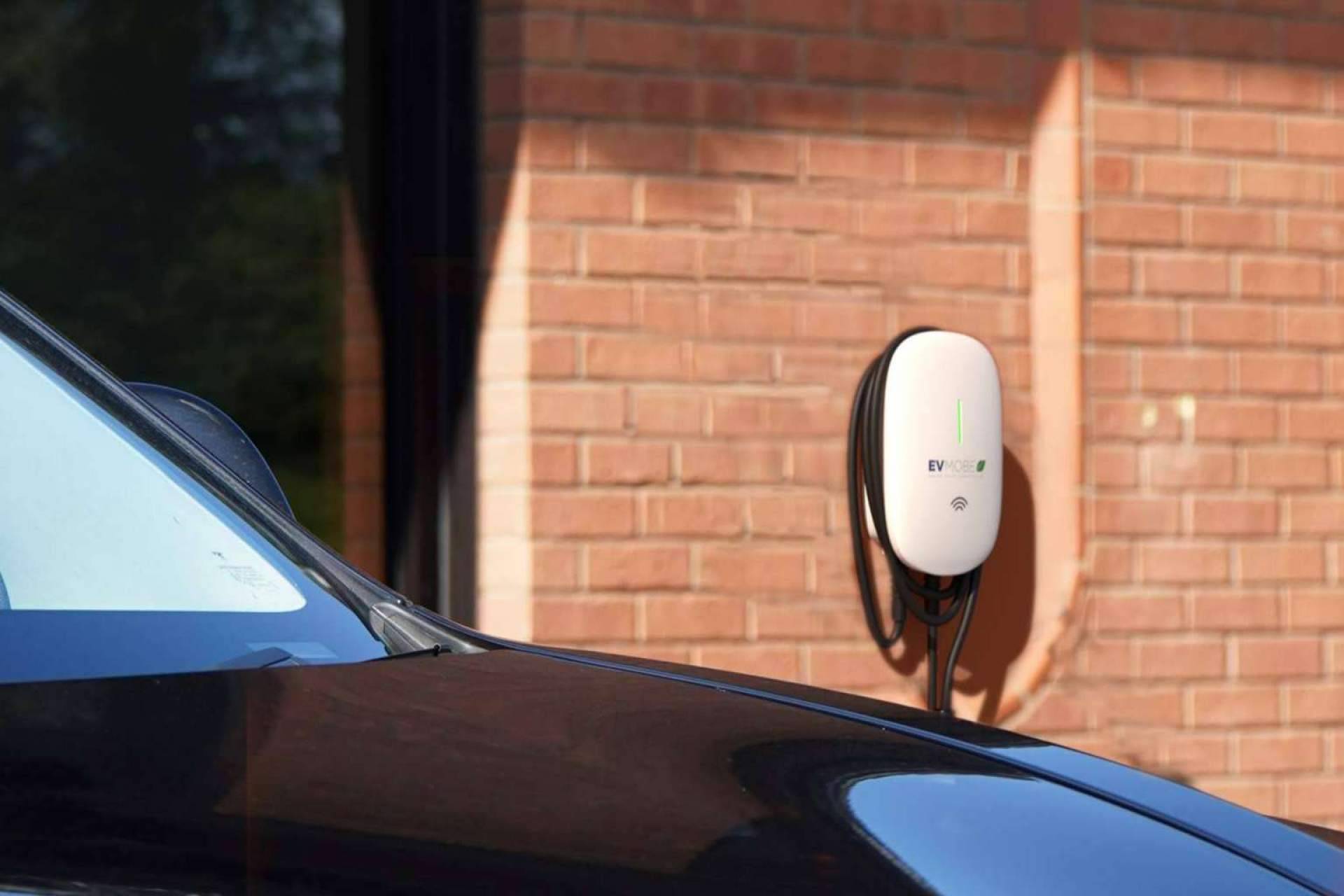 Razones para instalar un punto de recarga para vehículos eléctricos