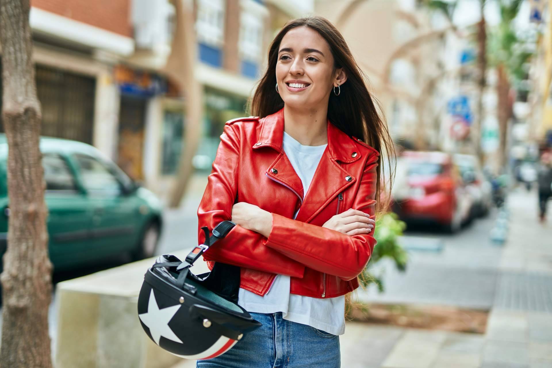 Los cursos para sacarse el carnet de moto en Madrid de Autoescuela 2000