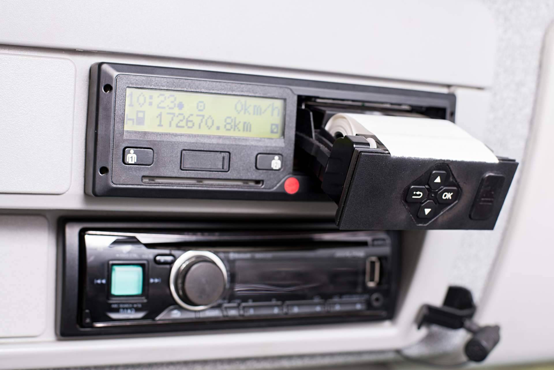 El tacógrafo digital y su descarga regular automatizada, por Wemob