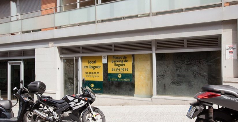 Local comercial a un bajo alquiler en Núñez y Navarro