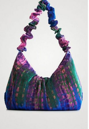 screenshot www.desigual.com 2022.06.10 15 46 56 Merca2.es