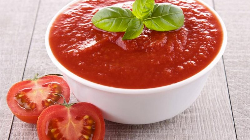 Ingredientes del tomate frito de bote