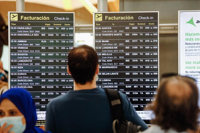 La huelga de TCP de Ryanair suma ya 10  cancelaciones y hasta 136 retrasos hasta mediodía