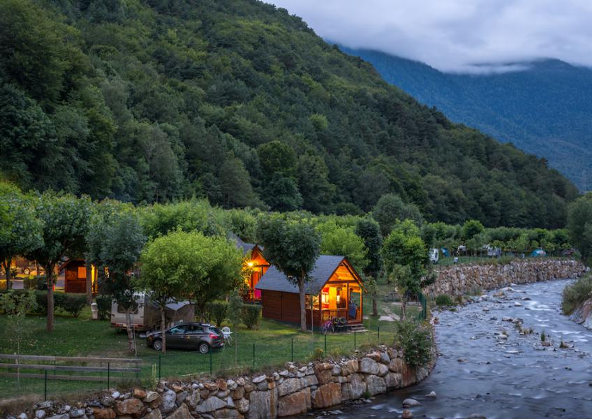 Los mejores campings de España para un verano en la naturaleza