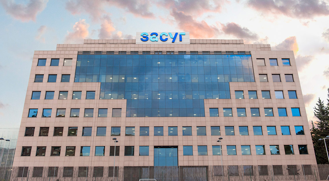 La CNMC mancha el estatus de Sacyr tras su debut en el Ibex 35